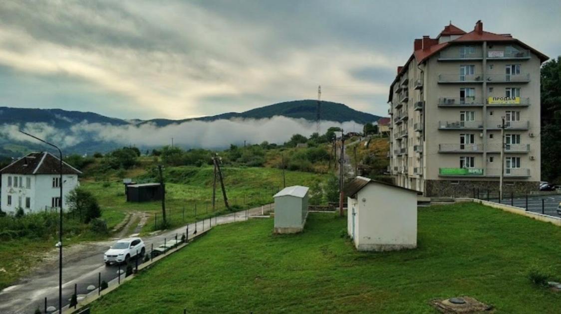 Polyana Apart Buitenkant foto